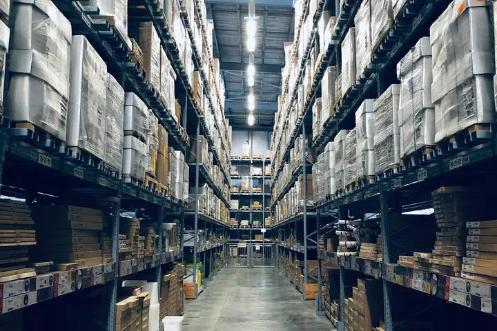 Freehold Warehouse on 15,500 sq ft Plot, Al Quoz — Al Quoz