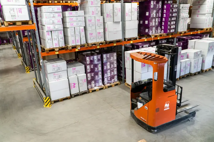Logistics Warehouse with Loading Bays, DIP 1 — Dubai Investment Park